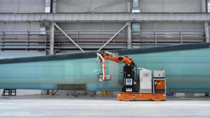 觀“湘”門丨加“數(shù)”前行，探秘蓮城“智造” 企業(yè)孵化的數(shù)字引擎