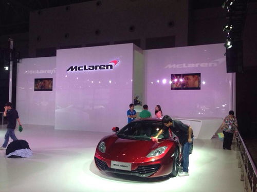 汽車(chē)展專(zhuān)業(yè)展臺(tái)設(shè)計(jì)搭建公司,給展商一個(gè)獨(dú)具一格的風(fēng)采